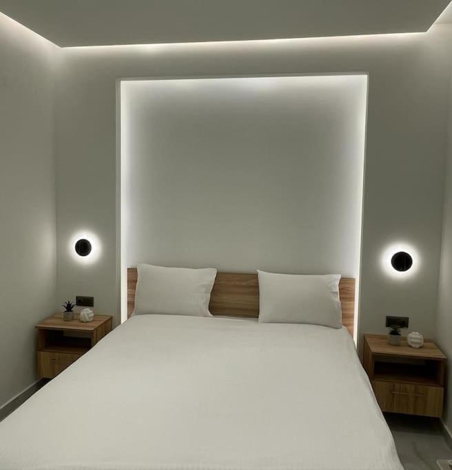 Luxury Apartment Next To Agias Sofias Солун Екстериор снимка